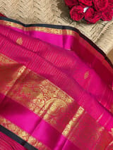 Detail 11