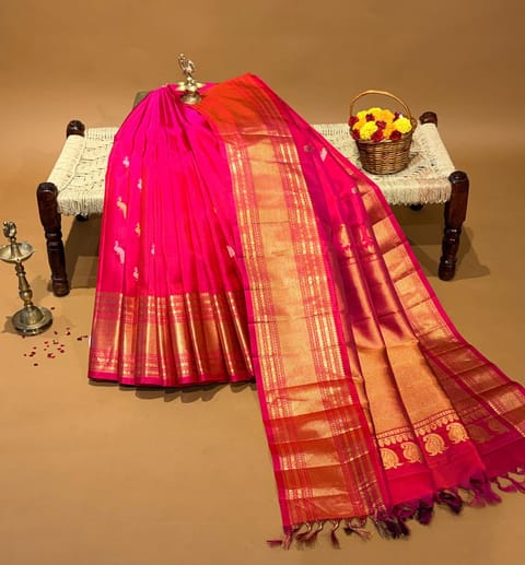Pink Pure Handloom Gadwal Kanchi Saree in Monotone Look