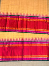 Border detail