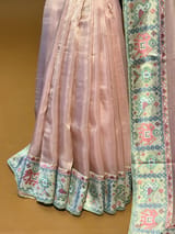 Border detail