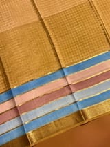 Detail 9