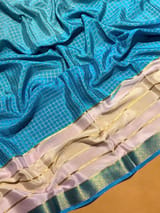 Detail 9