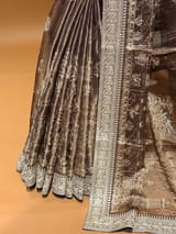 Detail 11