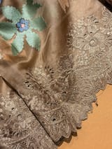 Detail 7
