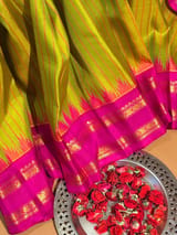 Zari close-up
