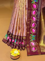 Zari close-up