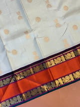 Detail 11