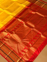 Detail 12