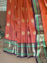Border detail