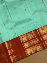 Detail 13