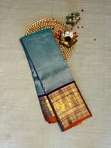 Border detail