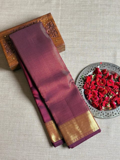 Wine Brown Vintage Checks Kanjeevaram Saree