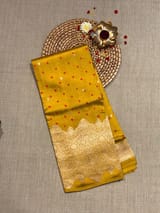 Border detail