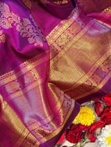 Detail 12