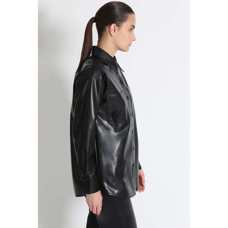 LIOLA Sobrecamisa Amplia Efecto Piel Negro Liola falabella