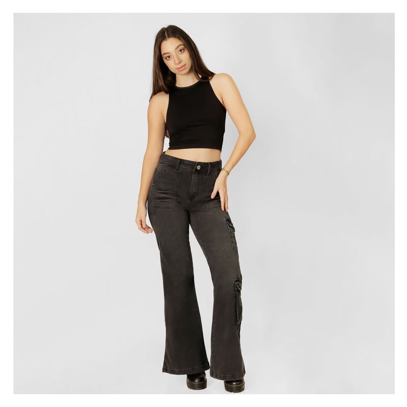 JEANS ONE WORLD CARGO FLARE NEGRO LEVANTA COLA TIRO ALTO MONTANA