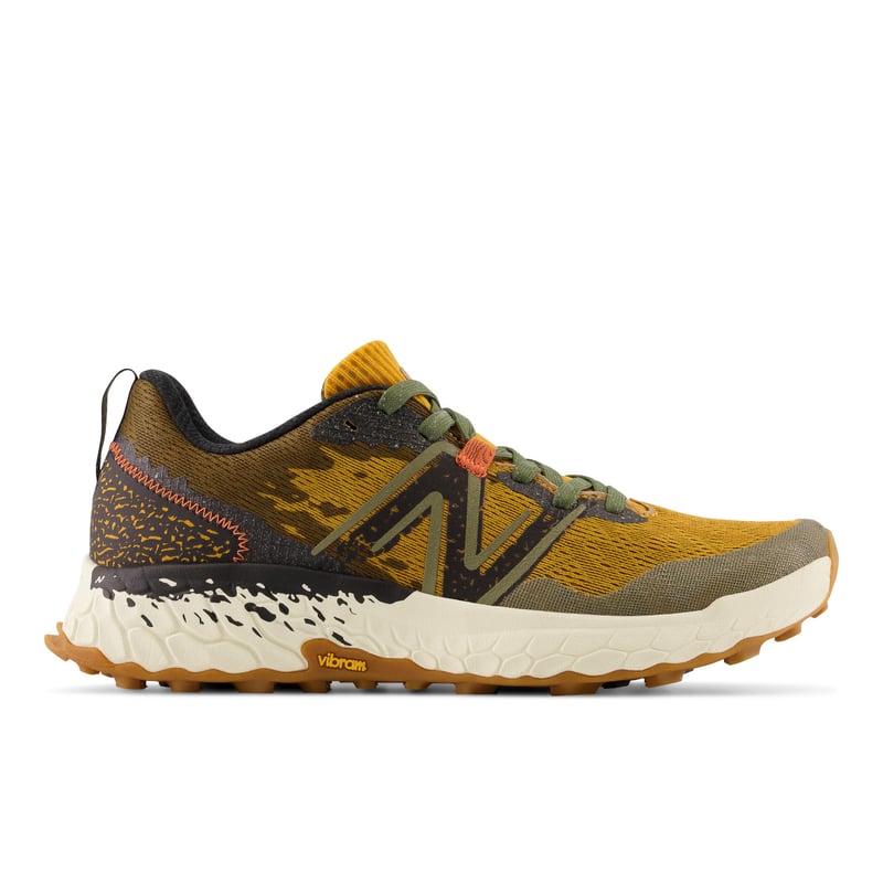 NEW BALANCE Zapatillas Trail Running Hombre New Balance V7 Amarilla falabella