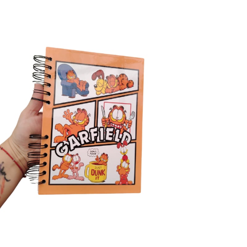 Stationery Island Cuaderno Punteado A5, Bullet Dotted Journal de Papel con Puntos de 100 g/m², 360 Páginas, Libreta A5 de Tapa Dura con Portalápices, Bolsillo Interior y 2 Marcapáginas Stationery Island Cuaderno Punteado A5, Bullet Dotted Journal de Papel con Puntos de 100 g/m², 360 Páginas, Libreta A5 de Tapa Dura con Portalápices, Bolsillo Interior y 2 Marcapáginas