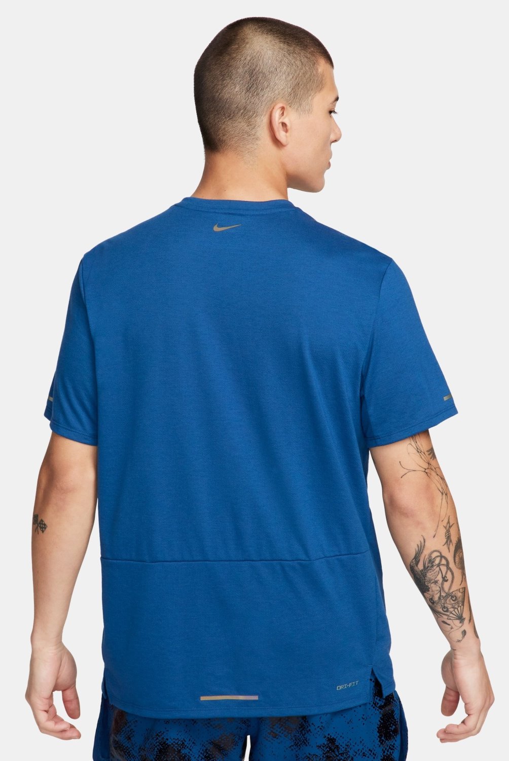 NIKE - Polera Manga Corta Deportiva Regular Fit Hombre Nike