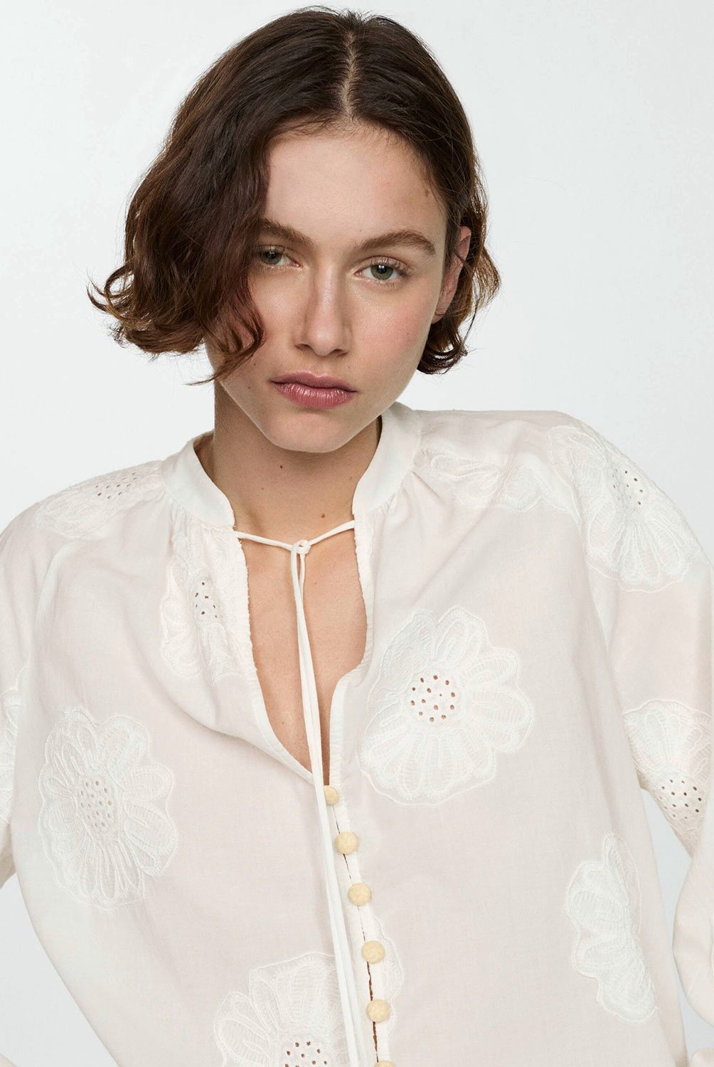 Blusa Bordado Floral Lazo Mujer Mango