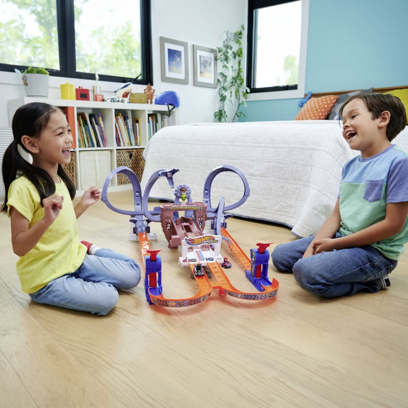 Hot Wheels RacerVerse Piste De Course Mobile De Spiderman