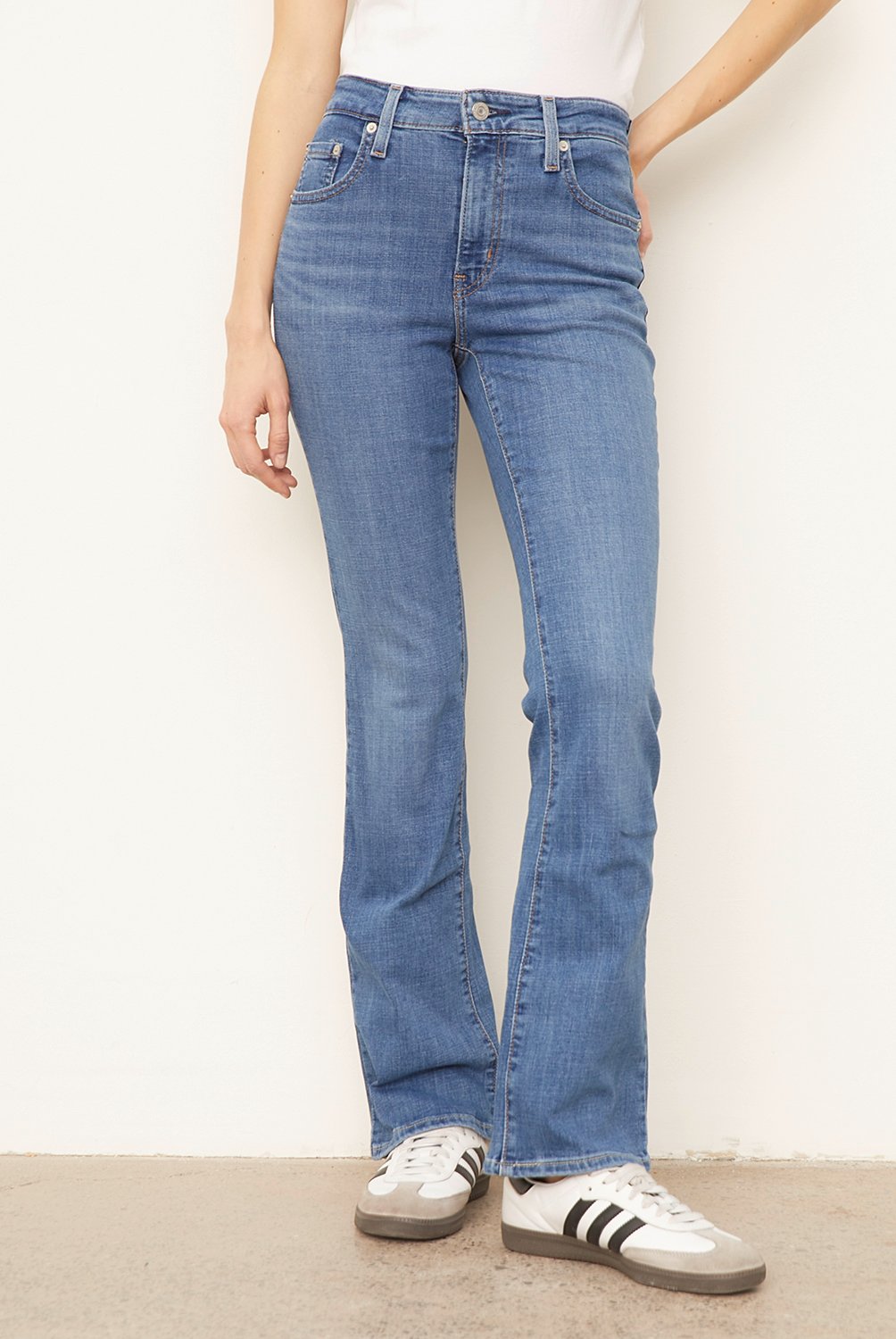 LEVIS - Jeans Boot Cut Tiro Alto Mujer 725 Levis