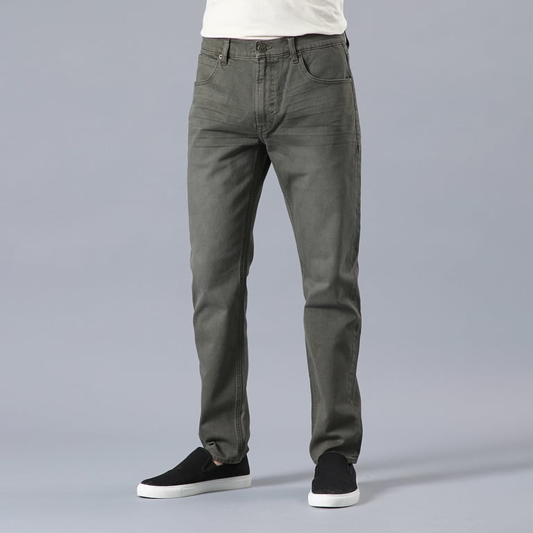 Pantaloncini Uomo Lee Regular Fit Con Tasche E Fondo Piatto - Colore Summer Haze, Vita Media, Tessuto Elasticizzato. Comodi E Versatili Per Ogni Occasione.