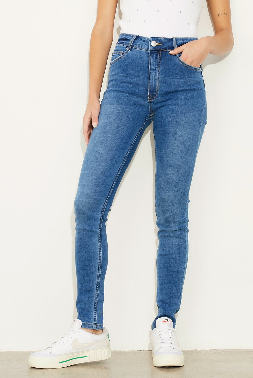 AMERICANINO - Jeans Básico Tiro Medio Mujer Americanino