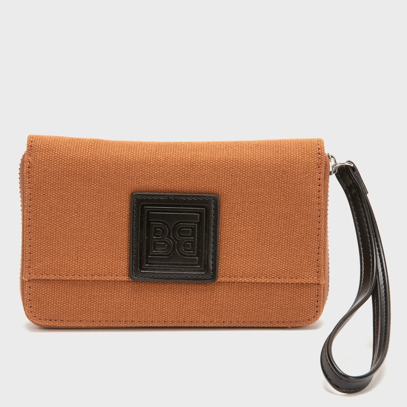 BASEMENT Billetera Mujer Basement falabella