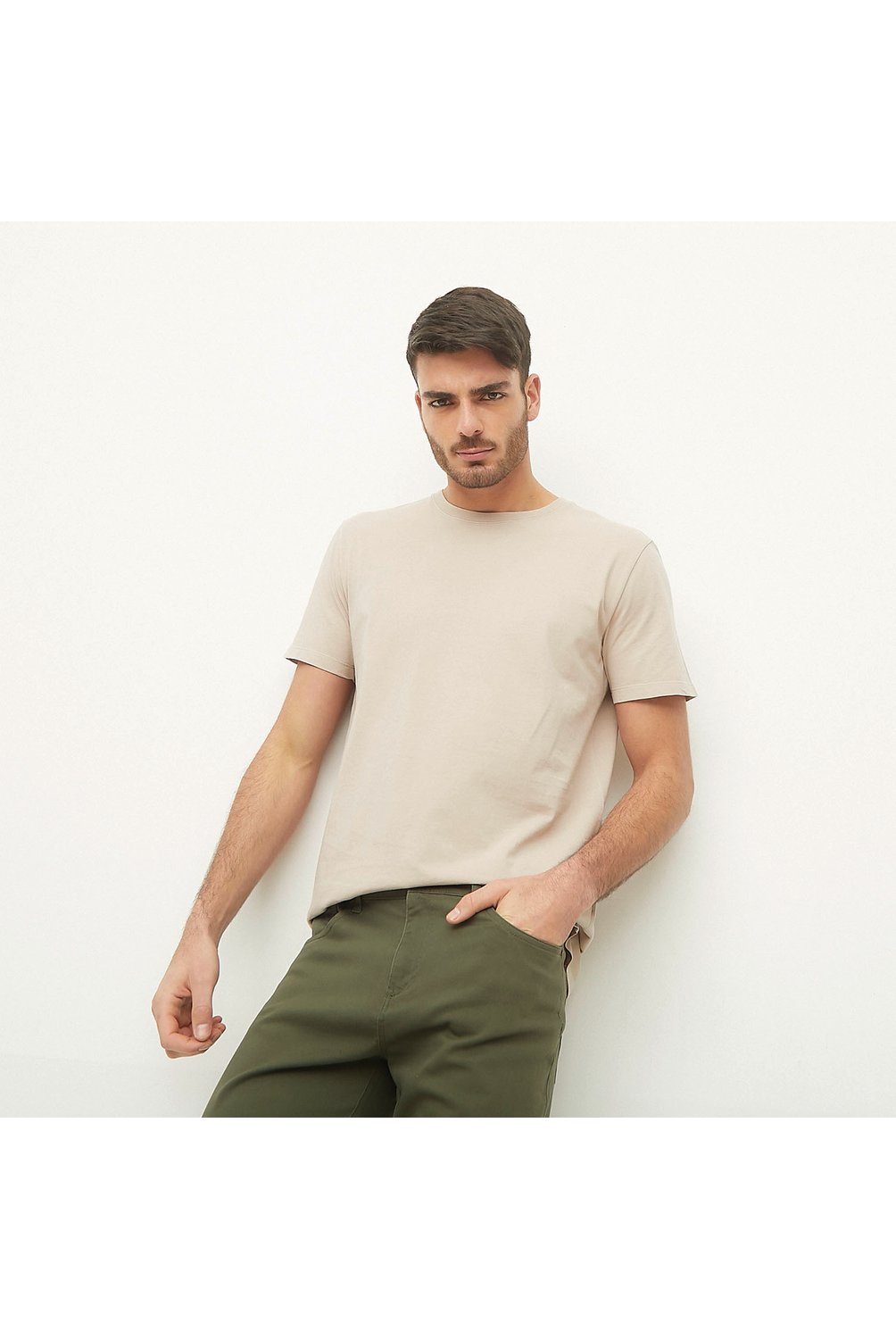 BASEMENT Polera Manga Corta Cuello Redondo Hombre Basement falabella