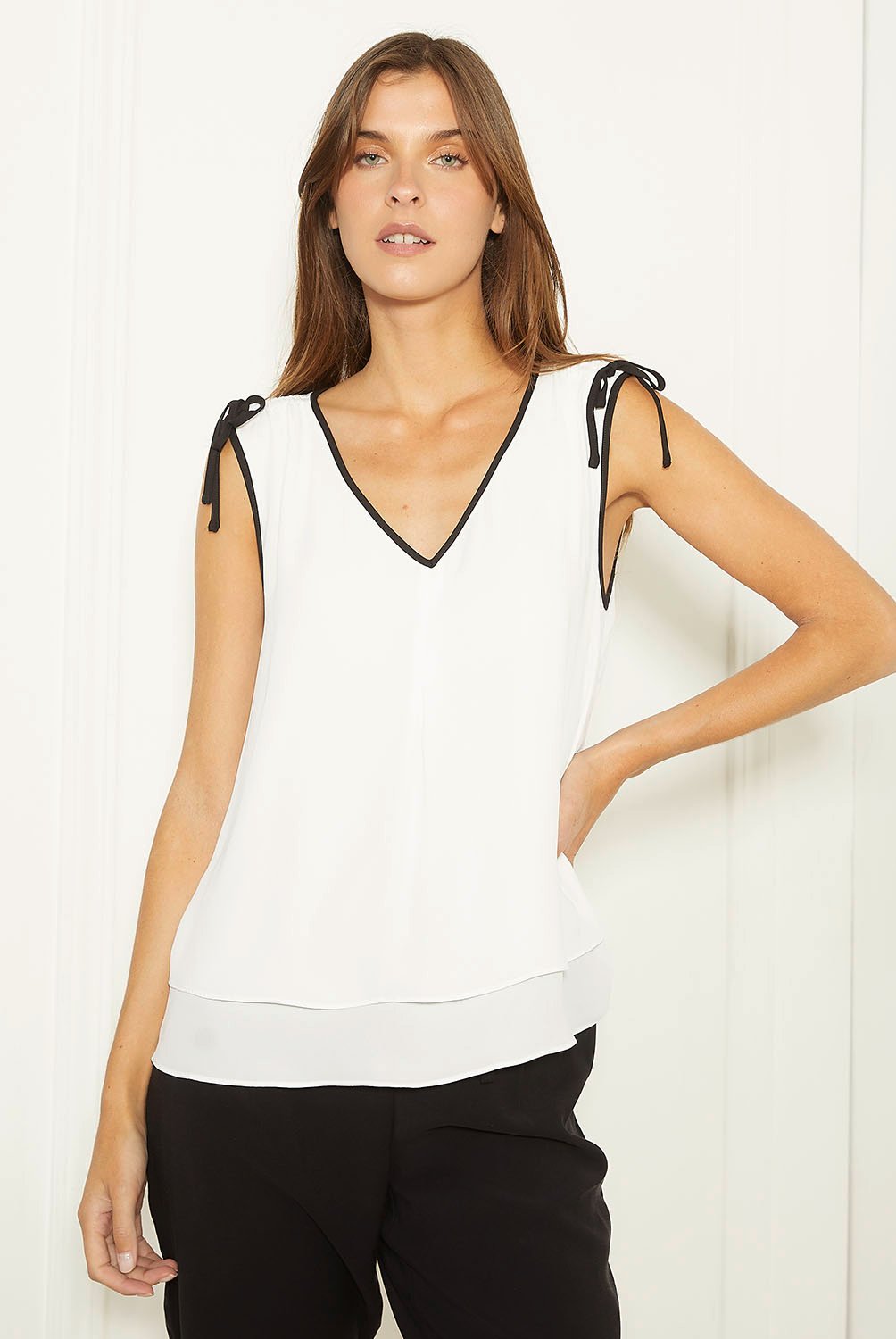 BASEMENT - Blusa Basement Loose Fit Sin Mangas Estampado