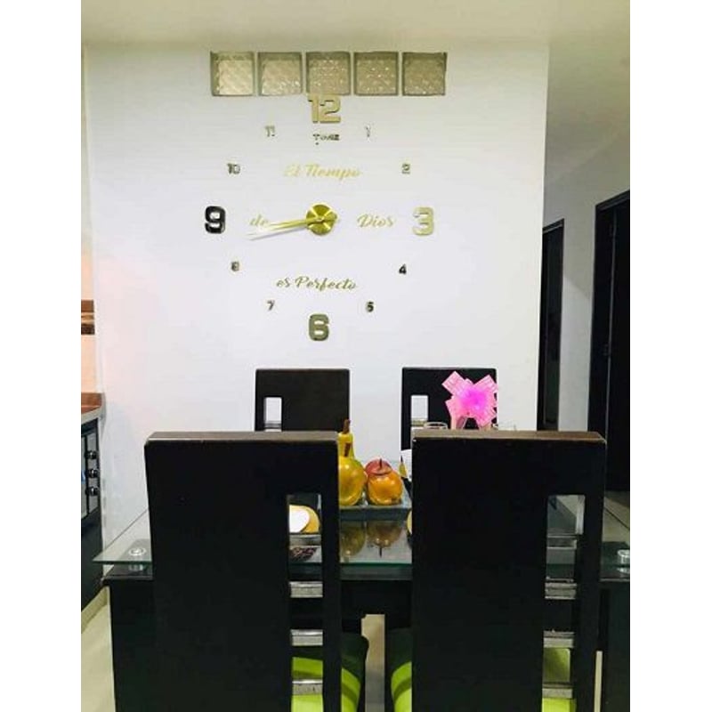 RELOJ DE PARED 3D TAMANO 100X100CM FRASE EN VINILO COLOR DORADO GENERICO falabella