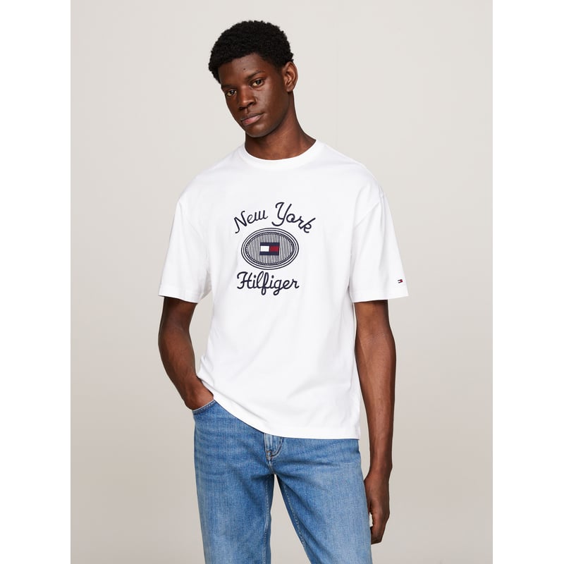 Camiseta blanca con logo NYC bordado Tommy Hilfiger TOMMY HILFIGER falabella