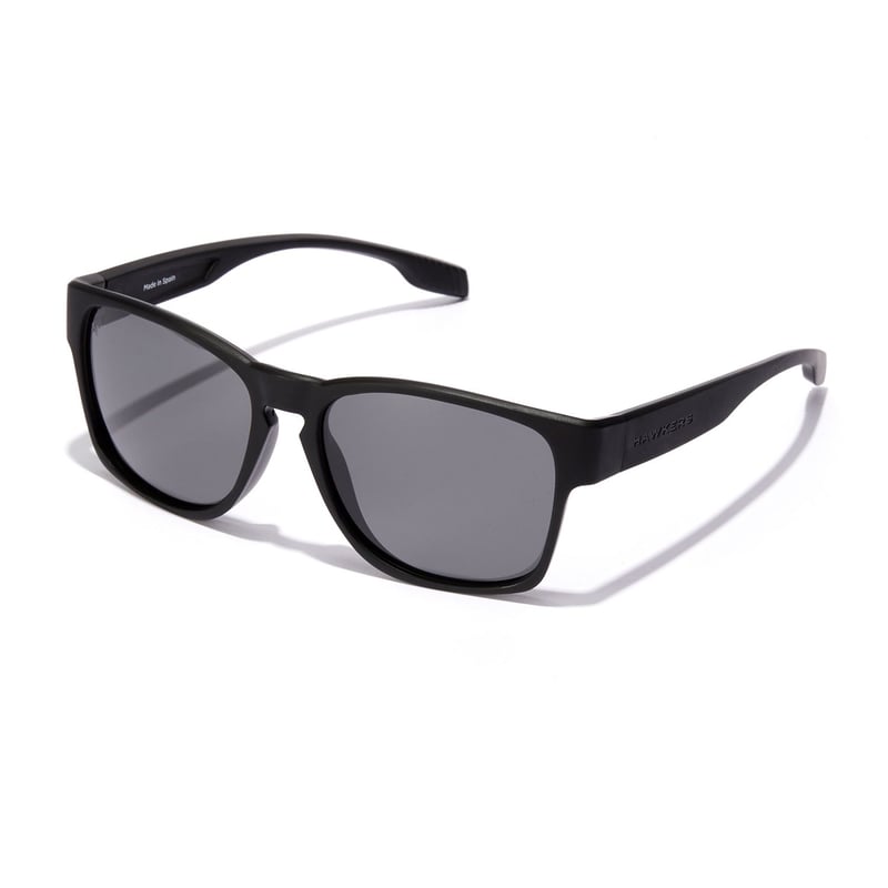 Gafas de sol HAWKERS Hombre y Mujer CORE RAW POLARIZED BLACK HAWKERS falabella
