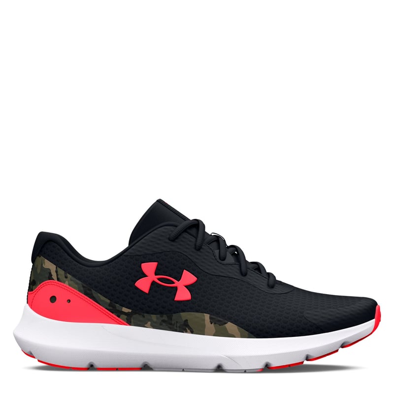 Tenis Under Armour para Hombre Running Surge 3 Camo Tenis de Running para Hombre Color Negro