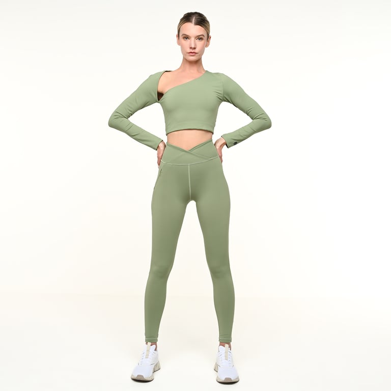 Ropa deportiva Últimas Unidades Hasta 60%