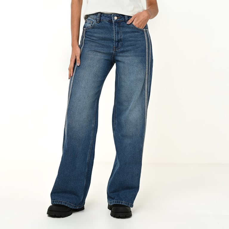 BDG - Jean taille basse Kayla délavé | Urban Outfitters FR