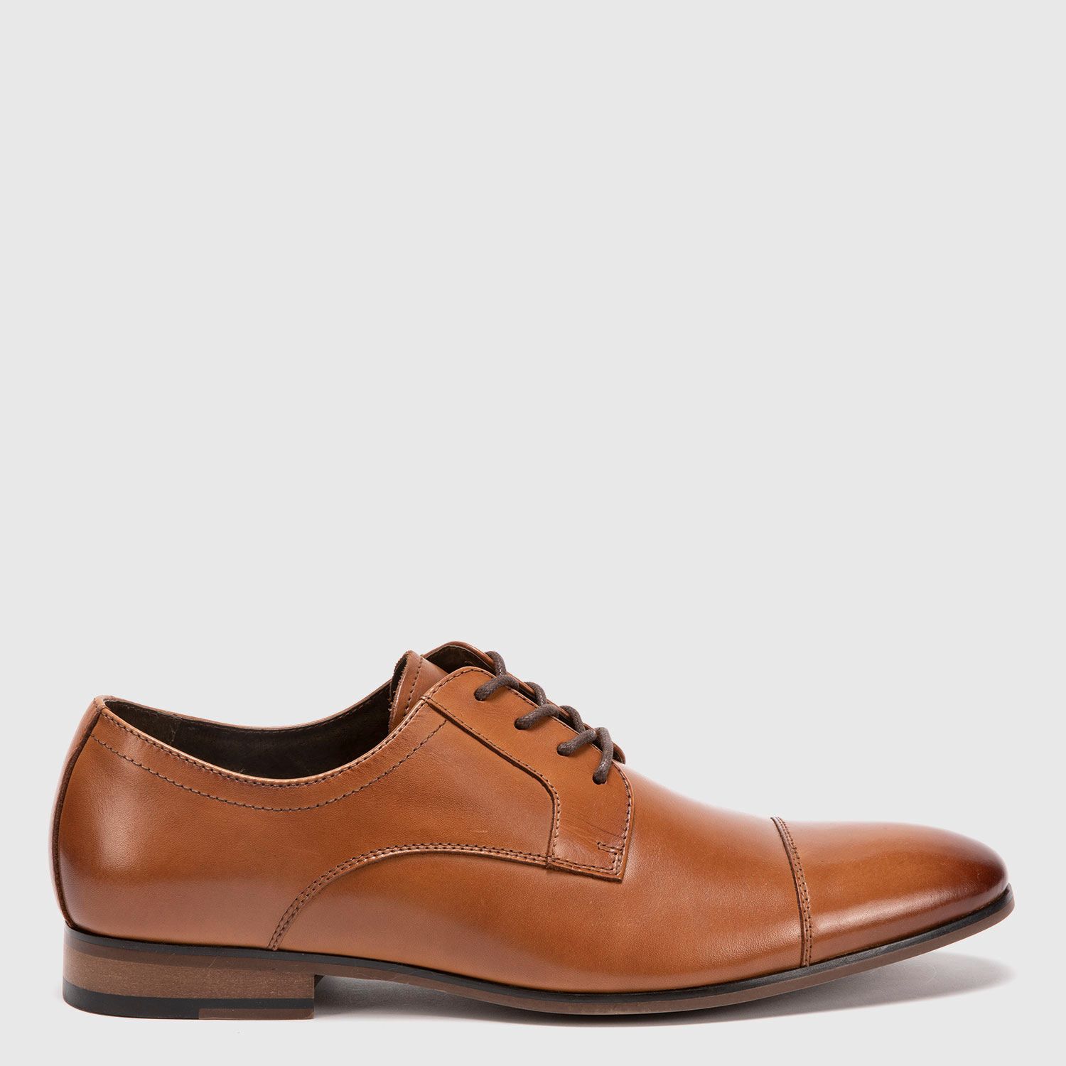Zapatos cafes de vestir para hombre best sale