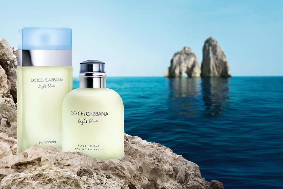 Light Blue EAU DE TOILETTE, EAU, Light Blue, Light Blue Pour Homme, para hombre, envase, botella, diseño, confianza, feminidad, tapón, paisaje mediterráneo, mediterráneo, frasco, mujer, mujer moderna, DG, D&G, Dolce&Gabbana, fragancia, mujer,  vivir, seducción, esencia, cedro, manzana, jazmin, rosas blancas, bambú, madera, ámbar, almizcle, pareja light blue