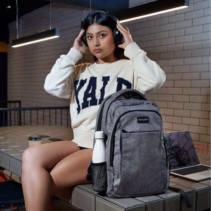 Mochila Kuzler para Laptop Hasta 15.6 pulgadas gris Alvan 102 KUZLER falabella