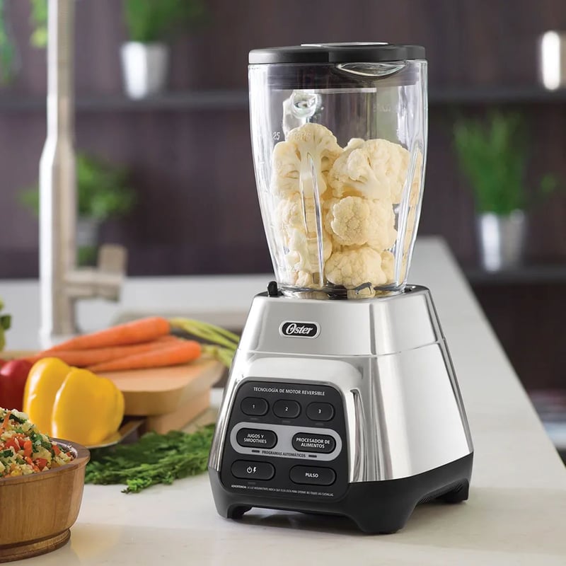 Licuadora Oster Tecnologia Reversible y vaso Blend N Go BLSTPYG1311NBG Sodimac Peru