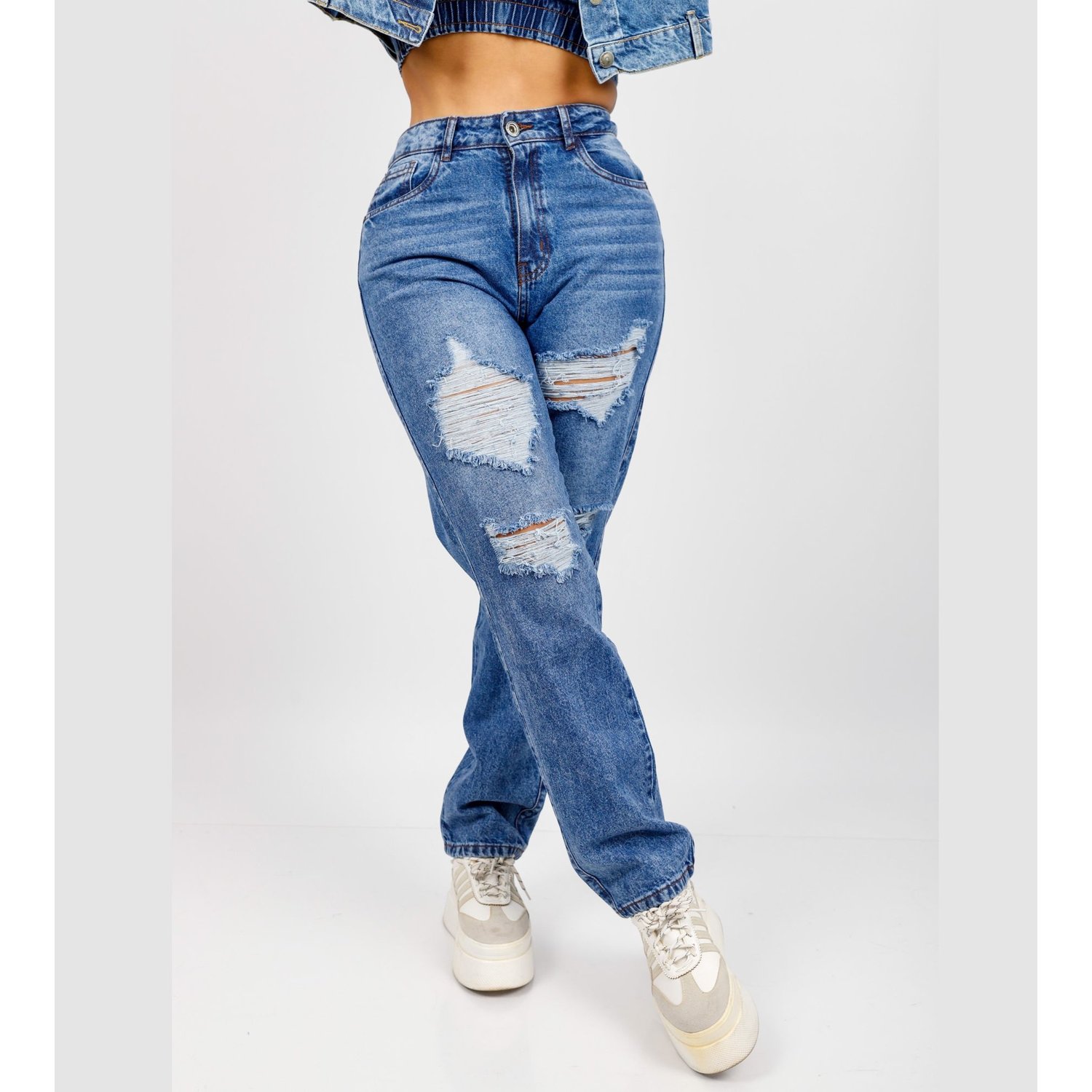 Baggy Jeans modernos y con mucho estilo para crear outfits increíbles. 