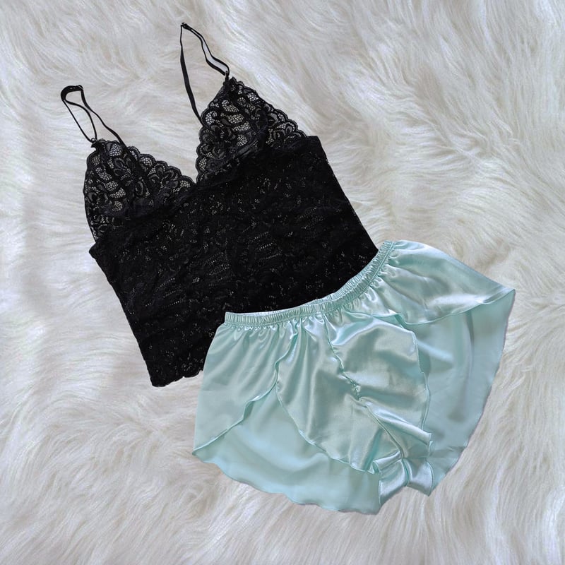 Pijamas satin y encaje hotsell