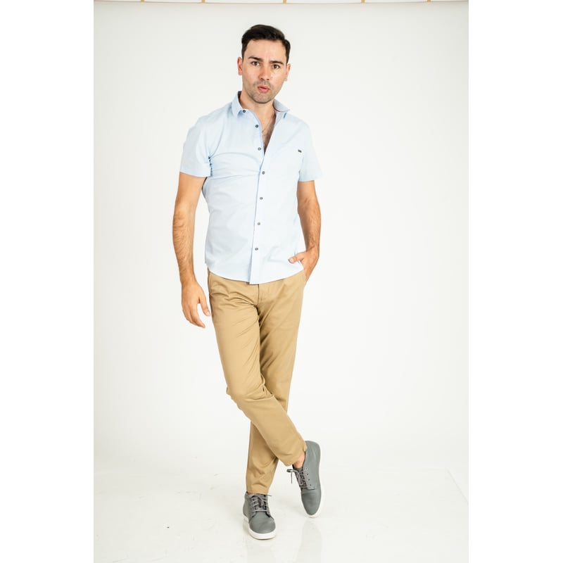 Camisa manga corta color celeste en algodon Peruano