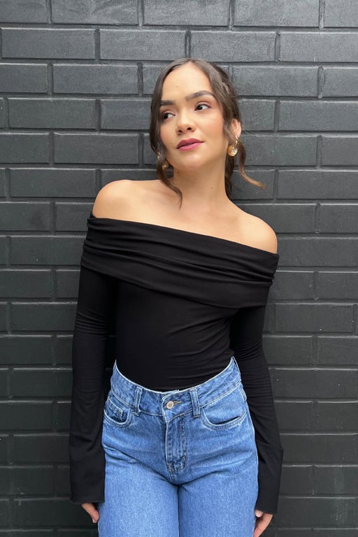 Top off Shoulder Manga Larga Top Eva NRHA falabella