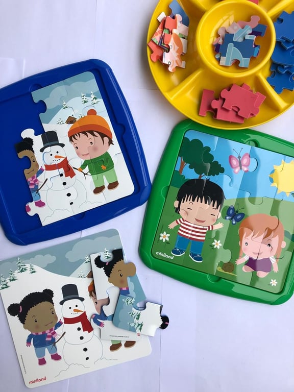Lot De 4 Tamis Spéciaux Miniland – Plastique Souple – Pour Sable Et Neige – Dès 18 Mois (19 Cm)