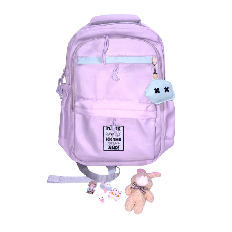 Mochila Kawaii porta laptop con llavero munequito y pines