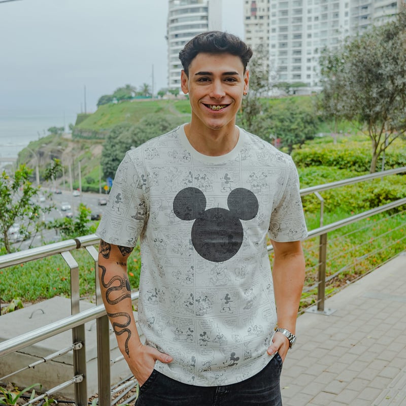 POLO HOMBRE MICKEY MOUSE MARFIL DISNEY falabella