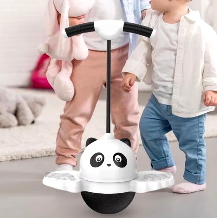 Pelota Saltarina de Panda con Luces LED GENERICO falabella