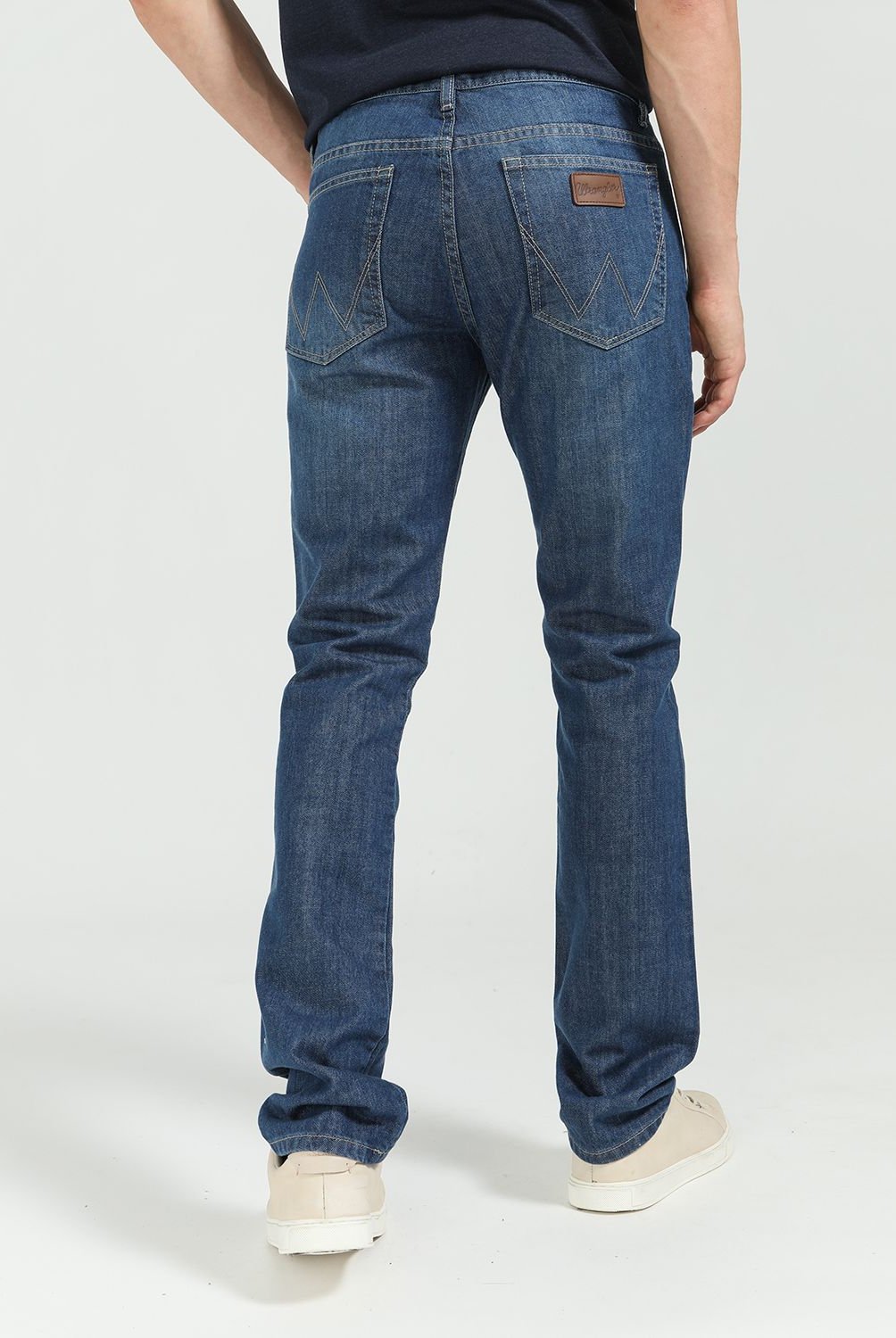 pantalón wrangler hombre precio
